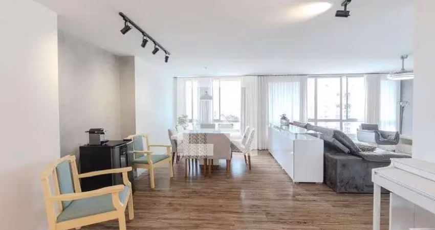 Apartamento à Venda - Bela Vista, 3 Quartos,  154 m2