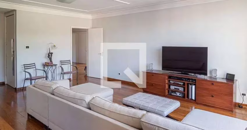 Apartamento à Venda - Bela Vista, 4 Quartos,  266 m2