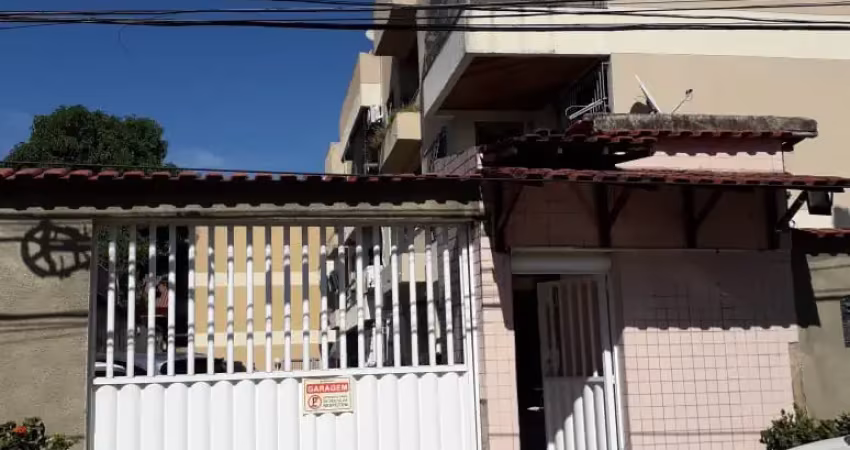 Apartamento com 2 quartos para alugar na Rua Humberto de Campos, 273, Maria da Luz, Nova Iguaçu