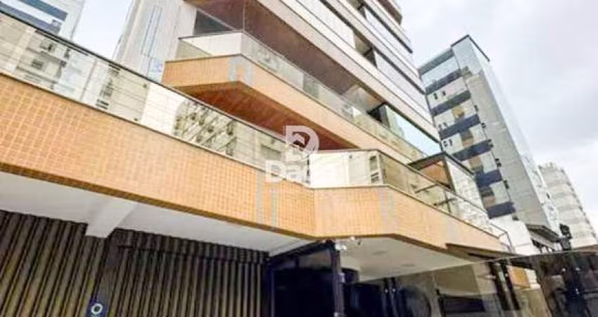 Apartamento C/ 3 suítes e 2 Vagas próximo a beira mar norte
