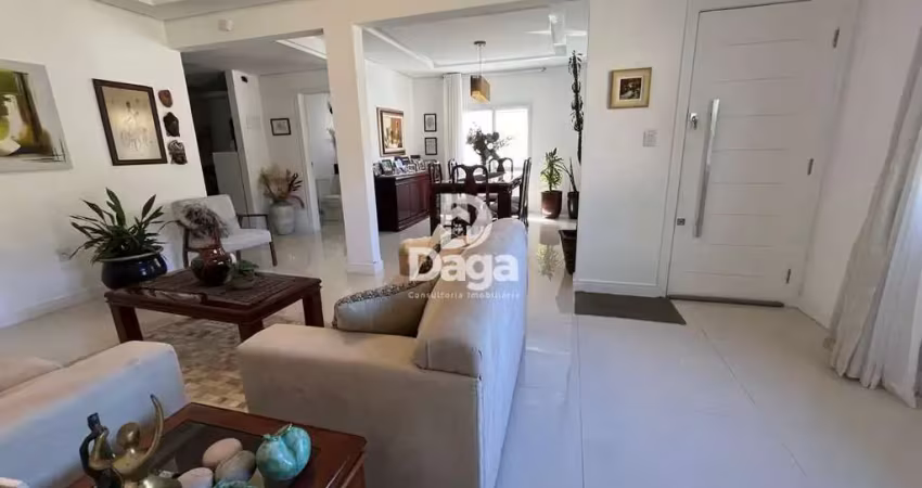 Casa Alto Padrão, em Local Super Agradável -Aceita Permuta por apto na região.
