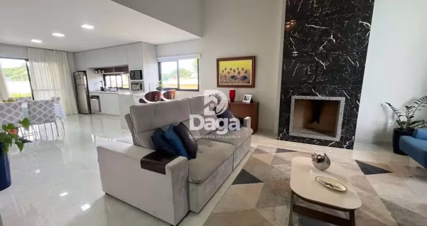 Casa espetacular em condomínio fechado no rio vermelho.