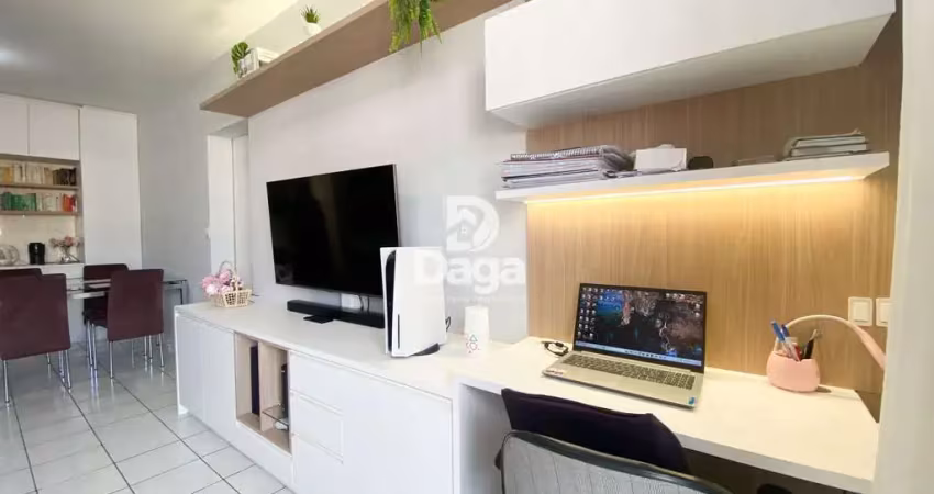 Apartamento 2 dormitórios mobiliado próximo a universidade