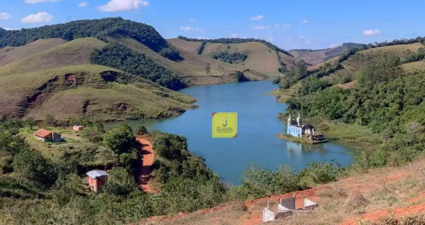 Terreno com 1.476m², em dores do paraibuna, em santos dumont-mg.