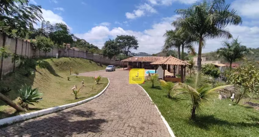 Excelente chácara rural, condomínio fechado (portaria 24 hs), c/ casa de 2/4, piscina, área gourmet e churrasqueira - fazenda do tanque, em igrejinha.
