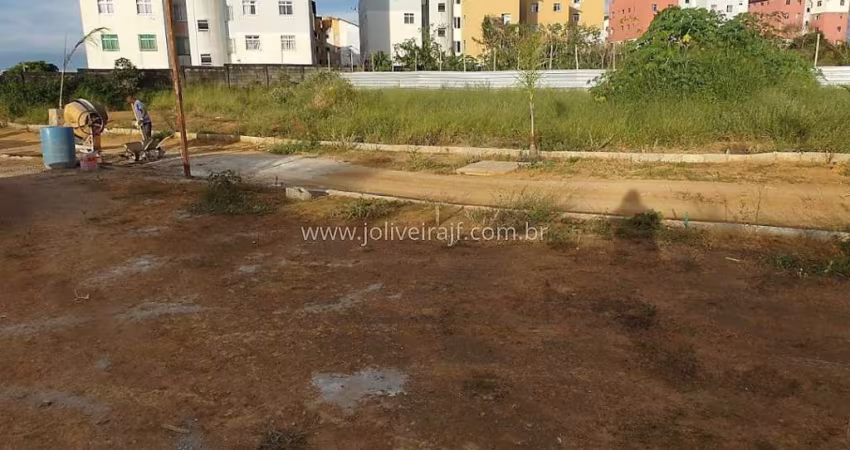 Terrenos Planos e Semi-Planos, de 250m², prontos para construir no Bairro Previdenciário. (Financiados direto com o proprietário).