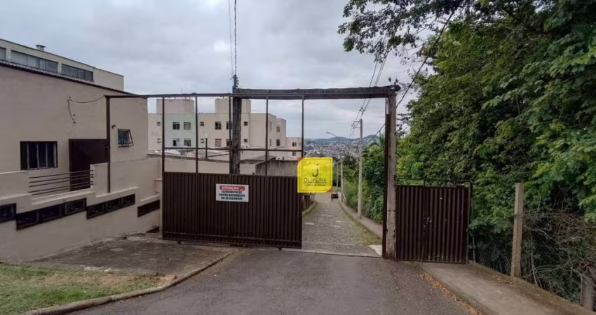Apartamento com 2 dormitórios à venda, 55 m² por R$ 145.000,00 - Bom Jardim - Juiz de Fora/MG