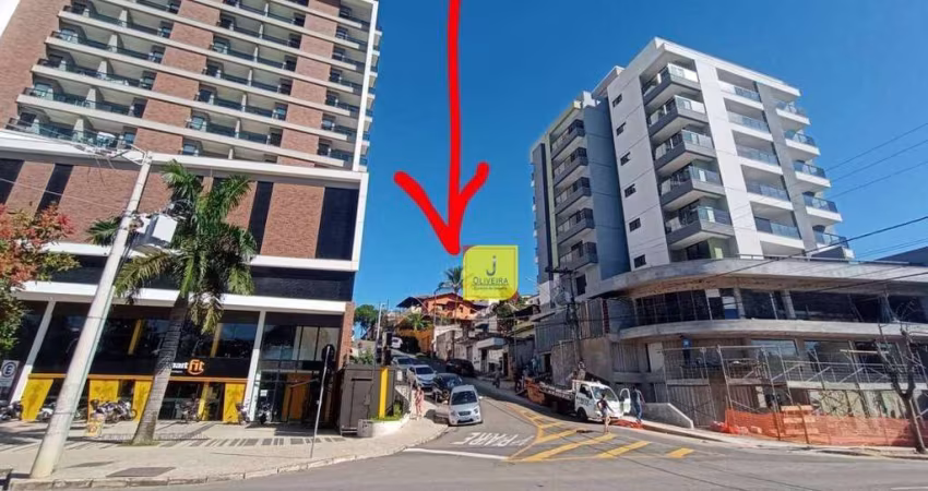 Terreno à venda, 360 m² por R$ 1.500.000,00 - São Pedro - Juiz de Fora/MG