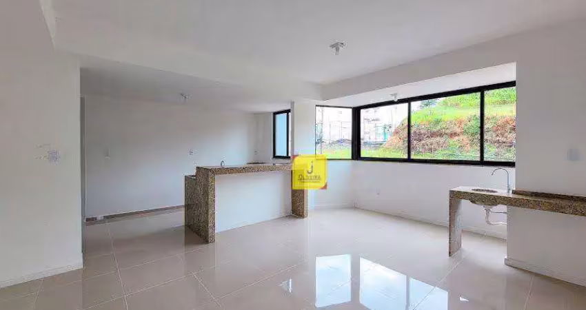 Amplo apto com 2 quartos (suíte), escritório, garagem e elevador no aeroporto
