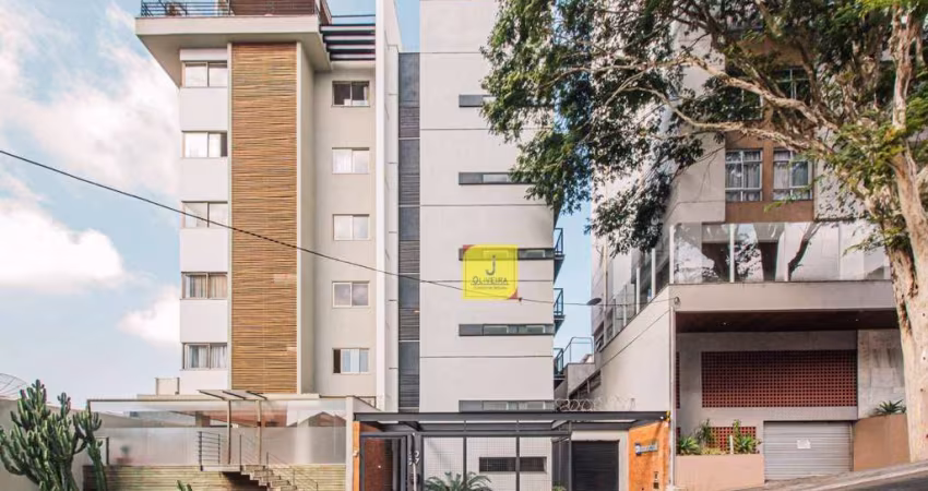 Studio localizado a 300 metros do Parque Halfeld