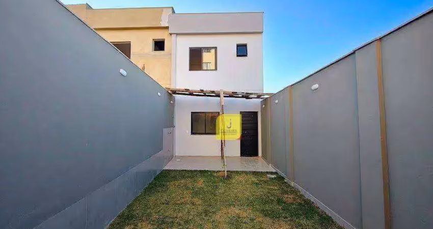Casa com 2 suítes, quintal e garagem no jardim são joão