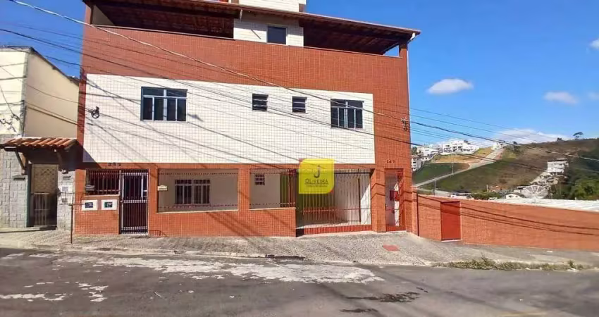 Casa fundos com 3 dormitórios - 02 salas - são pedro