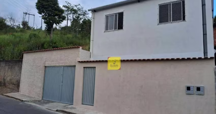 3 casas à venda, duas de 2 quartos e outra de 1 - (210 m² de área construída) - tudo por r$ 180.000 - jóquei clube - juiz de fora/mg.