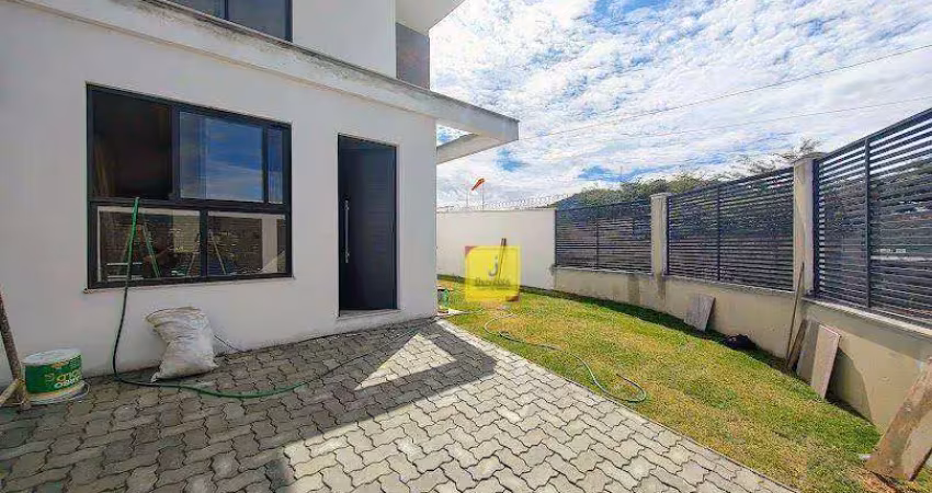 Casa com 3 quartos (2 suítes), quintal e 2 vagas no francisco bernardino