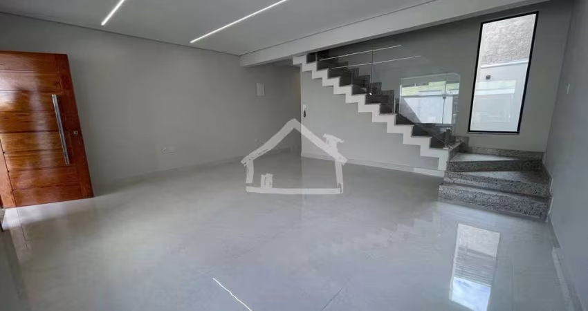 Casa Geminada à venda, 3 quartos, 1 suíte, 2 vagas, Tiradentes - Ipatinga/MG