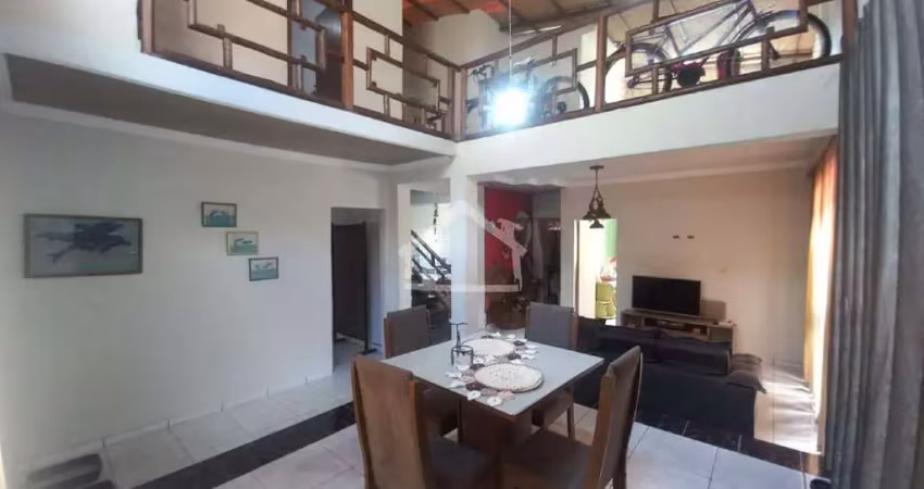 Casa à venda, 3 quartos, 1 suíte, 2 vagas, Bom Jardim - Ipatinga/MG