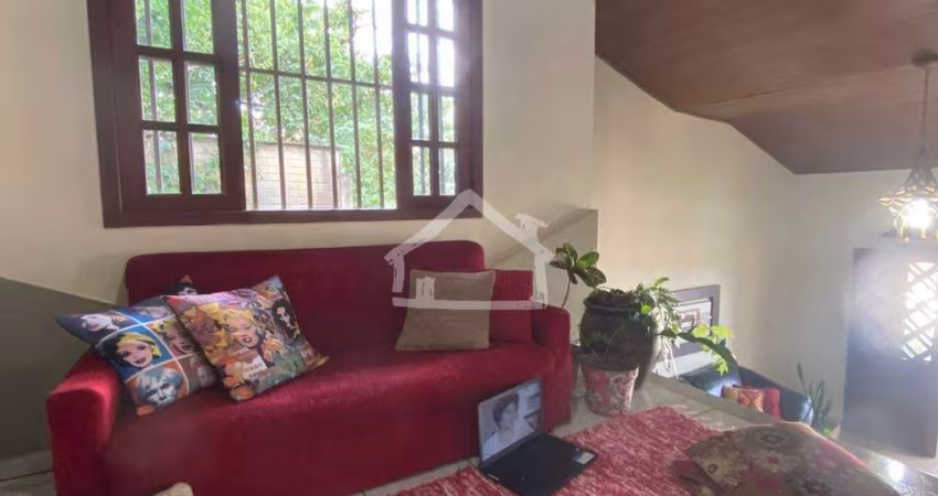 Casa à venda, 3 quartos, 1 suíte, 2 vagas, Iguaçu - Ipatinga/MG