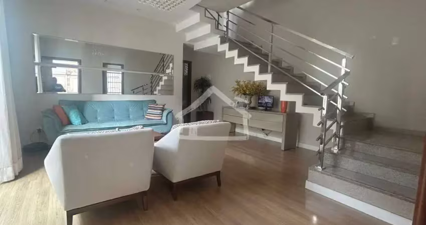 Casa à venda, 3 quartos, 3 suítes, 3 vagas, Vila Celeste - Ipatinga/MG