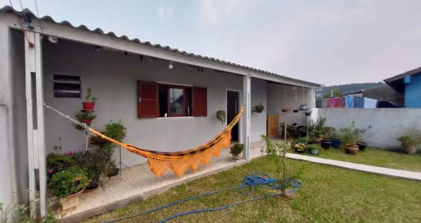 Linda casa no bairro jardim dos lagos