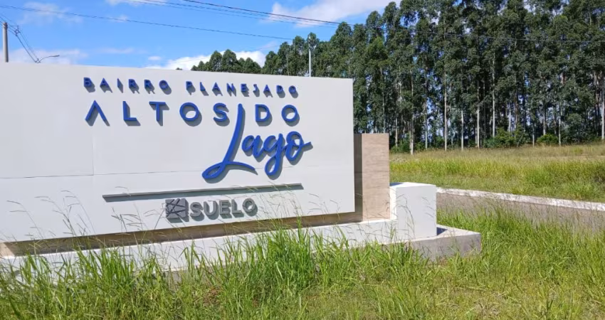 UM TERRENO A VENDA NO LOTEAMENTO ALTOS DO LAGO