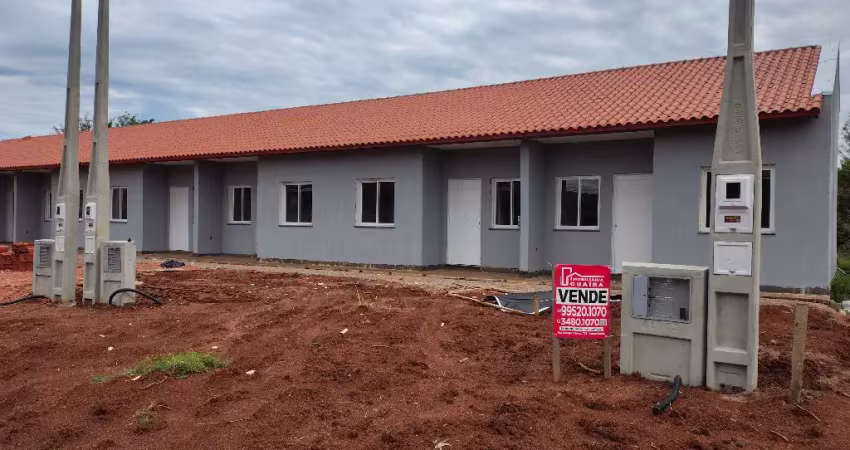 Casas com pátio individuais, no bairro pedras brancas -guaiba