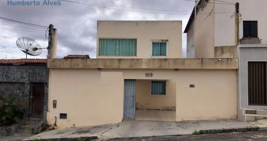 Casa com 3 dormitórios à venda, 113 m² por R$ 365.000,00 - Cruzeiro - Vitória da Conquista/BA