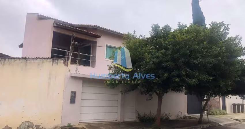Casa com 4 quartos à venda na Rua Fernando Flores, 54, Alto Maron, Vitória da Conquista