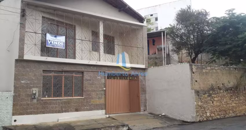 Casa com 3 quartos à venda na Rua Dom Pedro II, 145, Centro, Vitória da Conquista