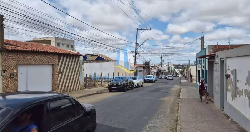 Terreno à venda na Rua Laudicéia Gusmão, 675, Centro, Vitória da Conquista