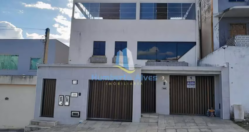 Casa com 3 quartos para alugar na Rua Caxias, 25, Cruzeiro, Vitória da Conquista