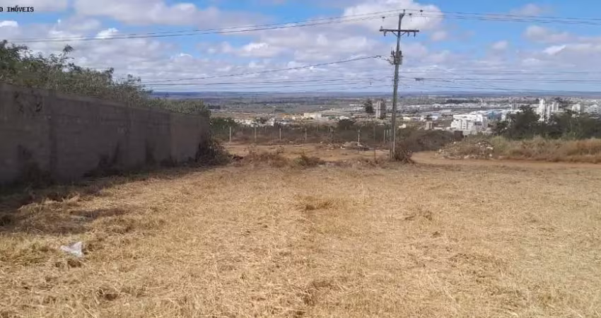 Terreno à venda na Rua J - ALTO DO CANDEIAS, Candeias, Vitória da Conquista