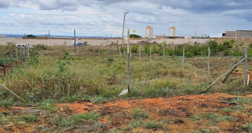 Terreno à venda na Rua Três, Primavera, Vitória da Conquista