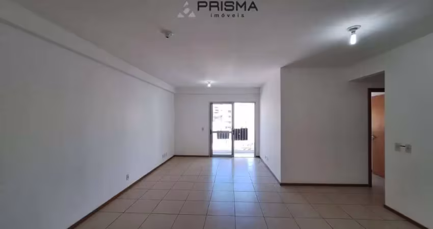 Apartamento de 3 dormitórios sendo 1 suíte no bairro centro em santa maria
