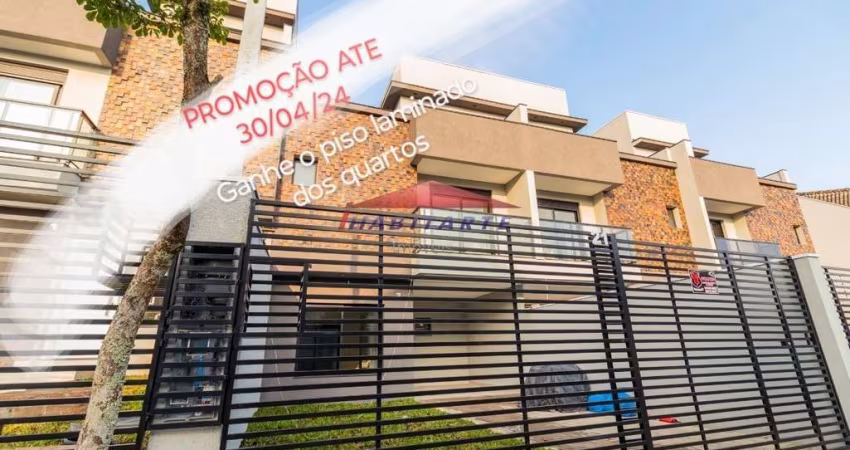 Residencial Rinelli IV - Sobrado de frente pra rua com 3 quartos, 1 suíte, terraço, 2 vagas, Curitiba-PR, bairro Uberaba. Entrada facilitada!