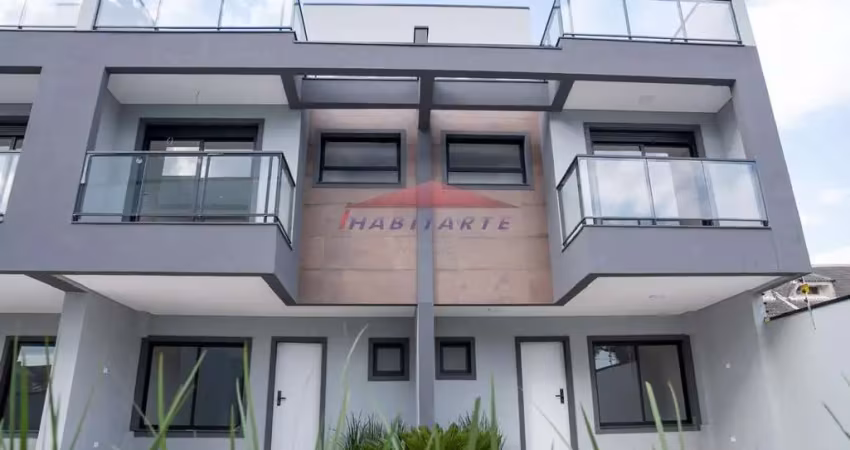 Sobrado de 3 quartos em condomínio no jardim das américas, curitiba-pr: 128m², suíte, sala, 4 banheiros e terraço.