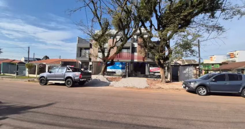 Sobrado à venda no jardim das américas em curitiba: 3 suítes, terraço com churrasqueira, 2 vagas.