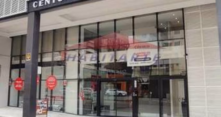 Sala Comercial à Venda em Curitiba-PR, Centro - Semimobiliada,1 Sala, 2 Banheiros, 55,75m² de Área.
