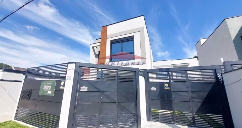 Sobrado à venda em Curitiba-PR, no bairro Uberaba: 3 quartos, 1 suíte, 2 salas, 3 banheiros, 3 vagas, 112 m². Imperdível!