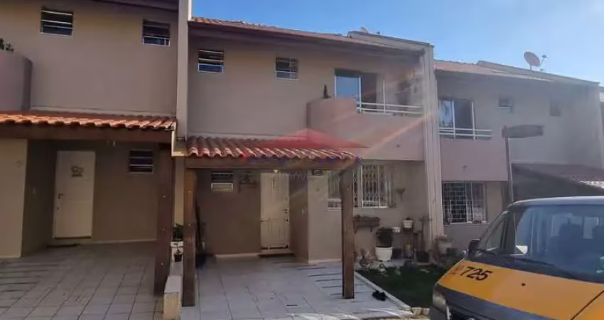 Sobrado em Condomínio no Uberaba - Curitiba-PR: 3 Quartos, 1 Suíte, Sala ampla, 3 Banheiros, 1 Vaga, 113,20 m². Venda ou Locação!