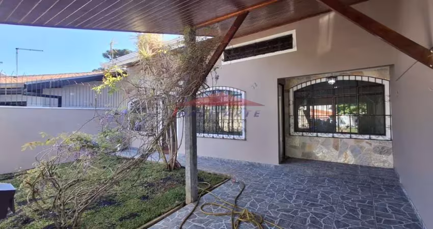 Casa para locação em curitiba-pr, bairro uberaba: 2 quartos, 1 sala, 1 banheiro, 81m² de área!