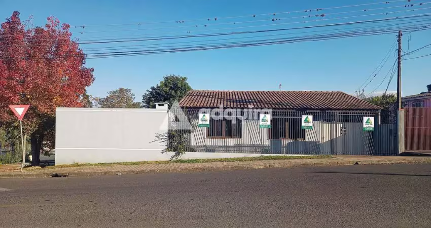 Casa à venda com 3 Quartos, 1 Suite, 2 Vagas, 217M², Oficinas, Ponta Grossa - PR