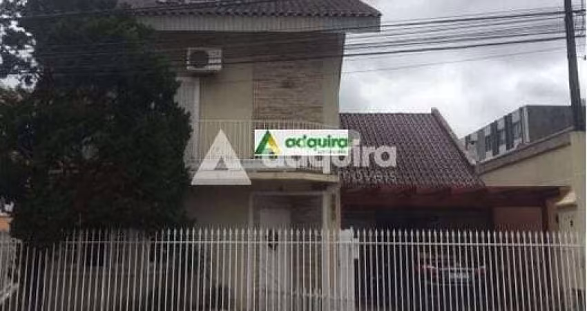 Casa à venda 3 Quartos, 1 Suite, 2 Vagas, 213M², Centro, Ponta Grossa - PR