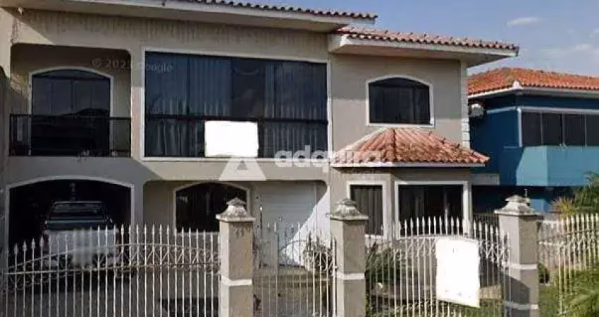Sobrado à venda, com 3 quartos (sendo 1 suíte), 3 banheiros e 2 vagas, Boa Vista, em Ponta Grossa,