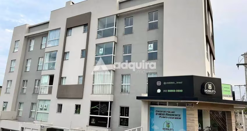 Apartamento à venda, Semi Mobiliado, 30 metros do Colégio Sagrada Família, Churrasqueira, Uvaranas