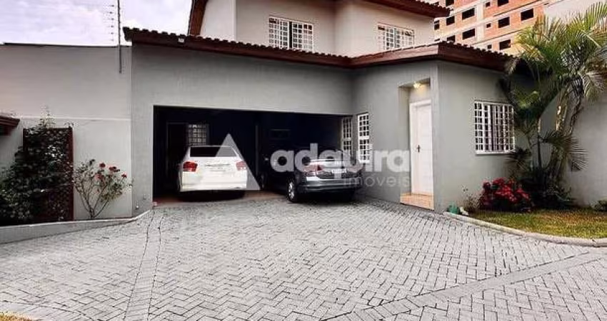 Sobrado em Condomínio à venda - 03 quartos (01 suíte), 03 banheiros, 02 vagas de garagem e 171,66m²