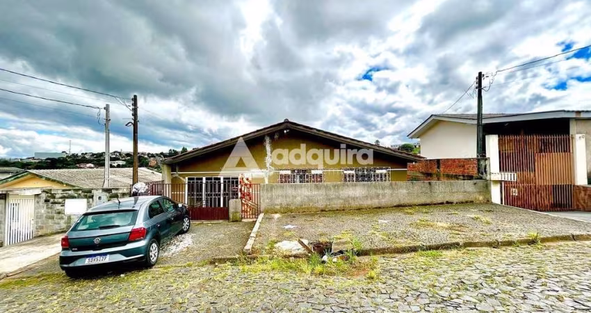 Casa Térrea  à venda. Próxima a BR-376, com 490m² de terreno e 123,21m² de área útil. Chapada, Pont