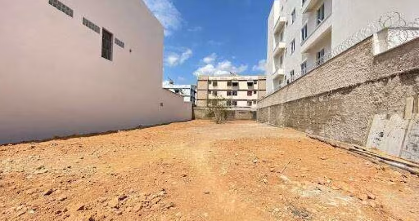 Lote / Terreno em Ferroviários  -  Ipatinga
