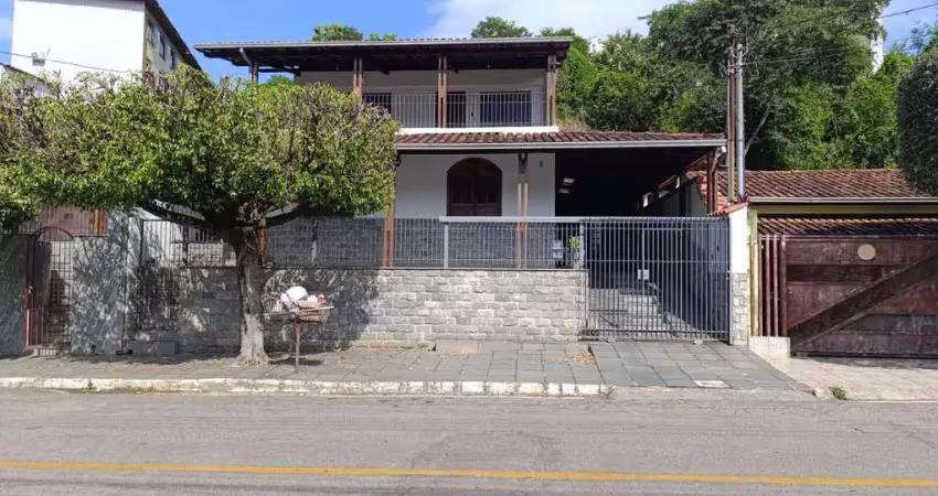 Casa com 5 quartos à venda no João XXIII, Timóteo 