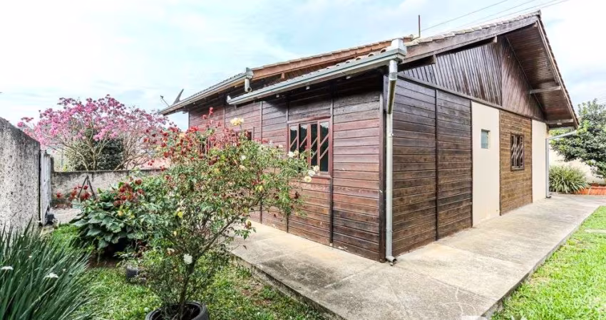 CASA LINDA EM GRANDE TERRENO (534m2) - NO BAIRRO VILA NOVA / MAFRA - R$ 300.000