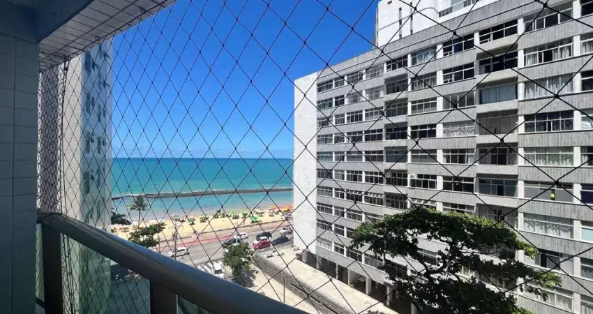 Excelente apartamento no trecho mais valorizado e desejado da rua dos Navegantes, e ainda com uma vista incrível do mar.